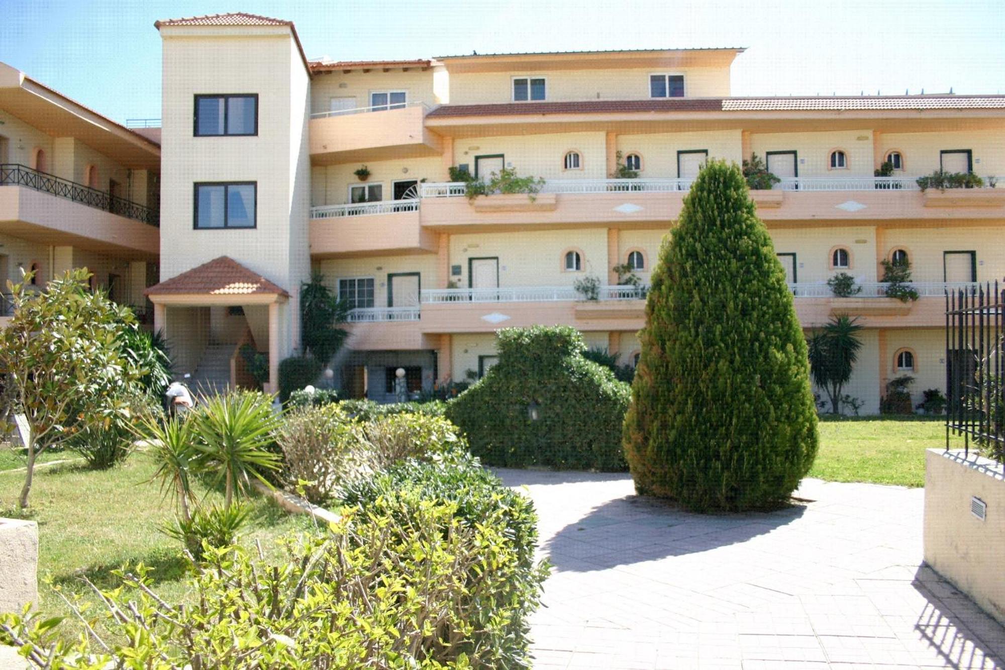 Lyristis Dinos Studios & Apartments Faliraki Dış mekan fotoğraf