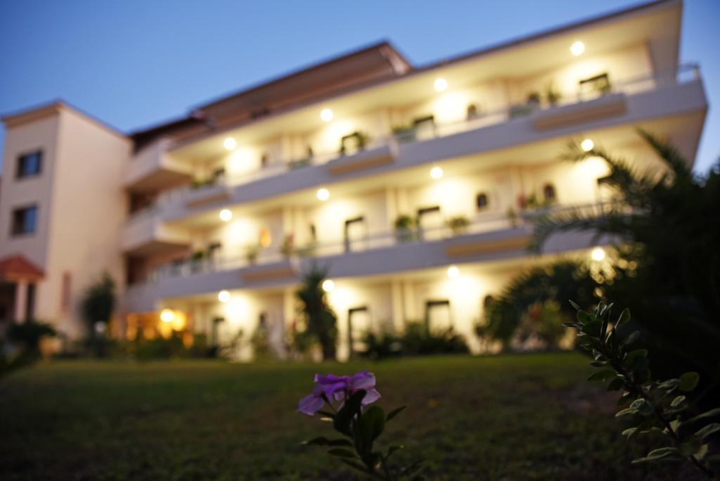 Lyristis Dinos Studios & Apartments Faliraki Dış mekan fotoğraf