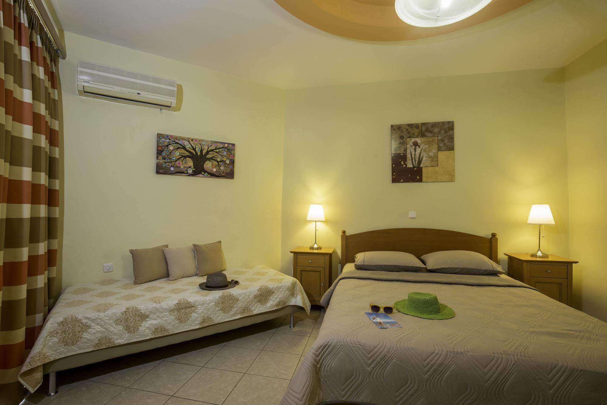Lyristis Dinos Studios & Apartments Faliraki Dış mekan fotoğraf